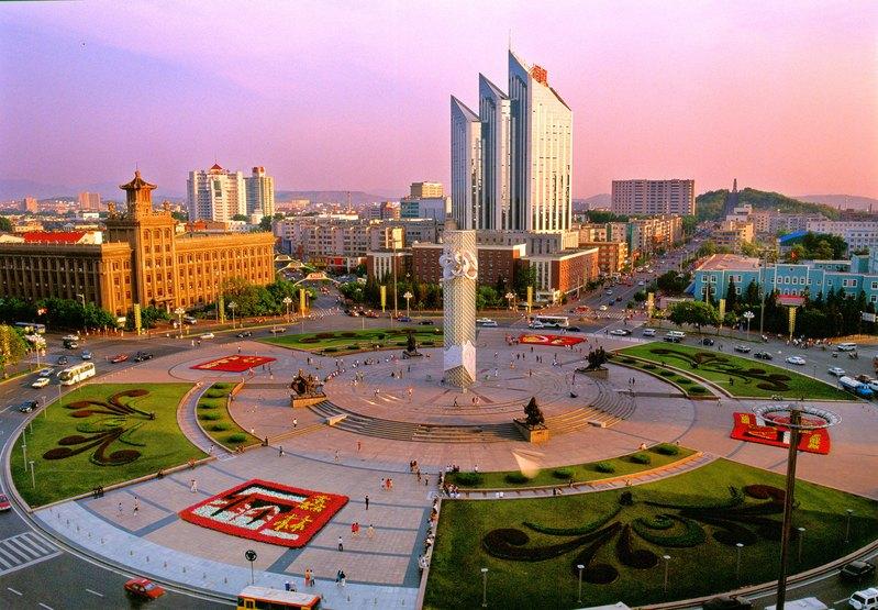 鞍山，钢铁之城的崛起与独特魅力