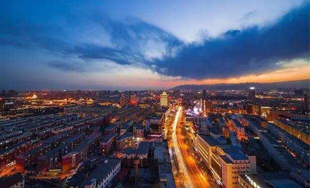 呼和浩特市庆祝活动,尊敬的领导与市民朋友们共襄盛举